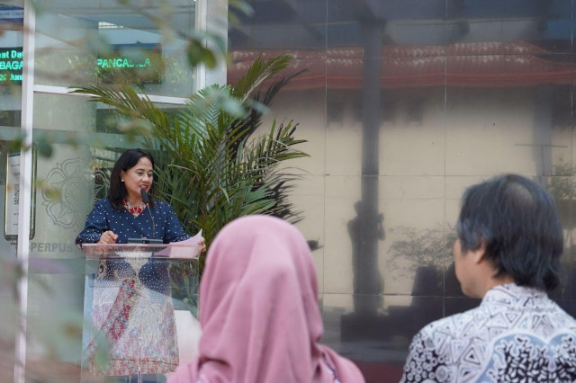 pameran 4